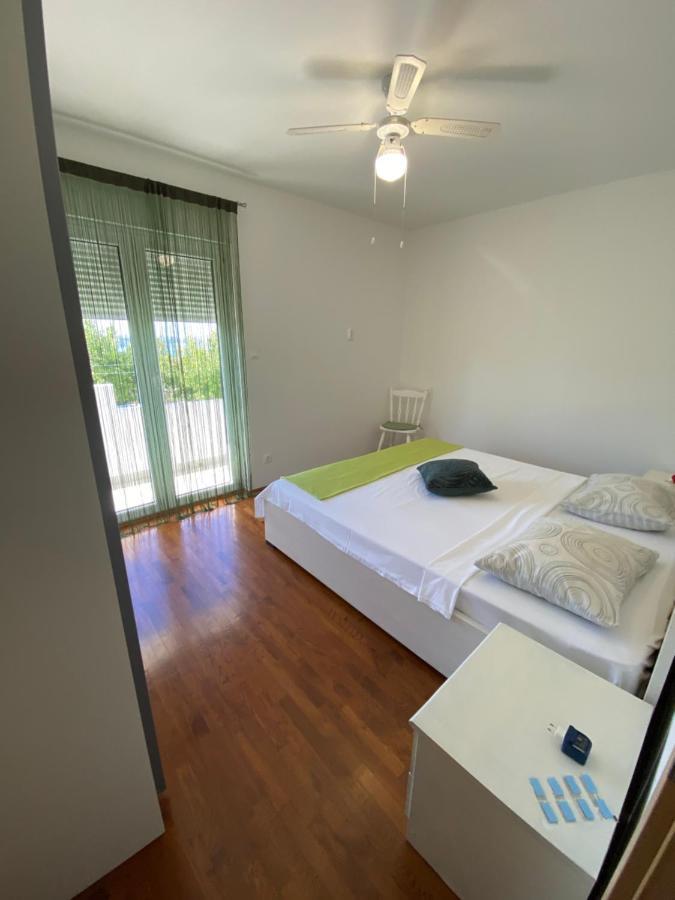דירות Kaštela Apartman Mila מראה חיצוני תמונה