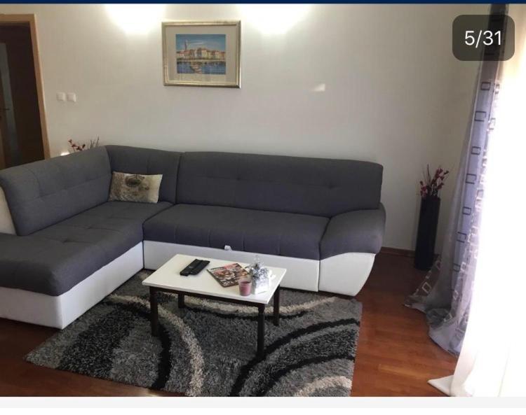 Kaštela Apartman Mila מראה חיצוני תמונה